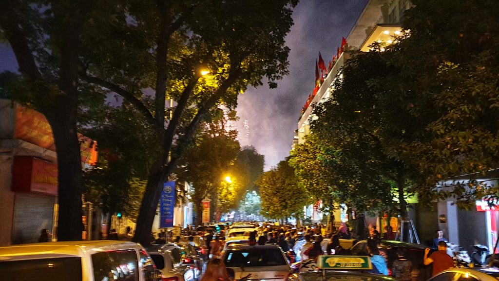 Verstopfte Straßen während des Feuerwerks in Hanoi